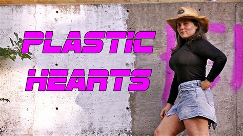Miley Cyrus Plastic Hearts