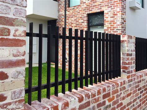 Steel Or Aluminium Whats Right For Your Fence Fencemakers