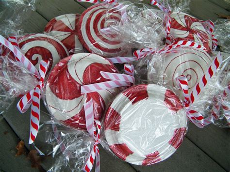 Hard peppermint candies are first on your supply list for making these pretty edible candy bowls. amy d ...randomly me: paper plate peppermint candy tutorial.