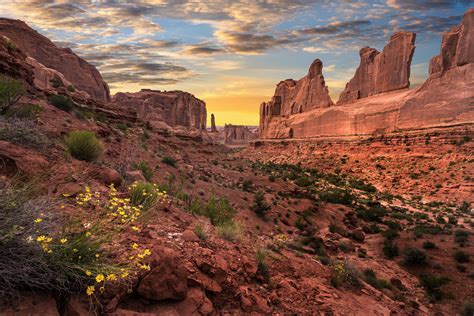 Best Time Of Year To Visit Arches National Park Grounded Life Travel