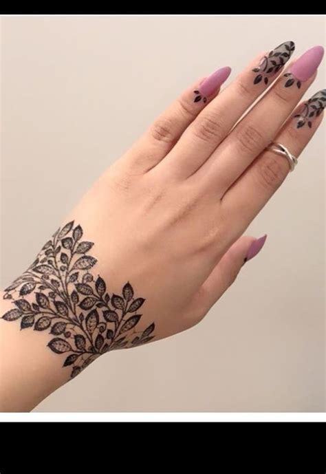 Pin af Neha sultana på Th doo s wa oN Hennadesign