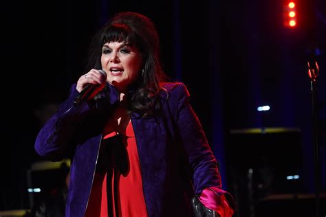 Hearts Ann Wilson On Love Drugs And Aretha Franklin Rolling Stone