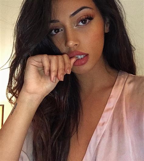 1071k Likes 774 Comments Cindy Kimberly Wolfiecindy On Instagram