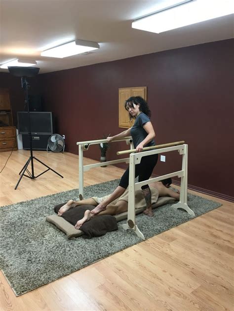 Ashiatsu Portable Floor Bars The Barefoot Masters Massoterapia Massagem Ginastica