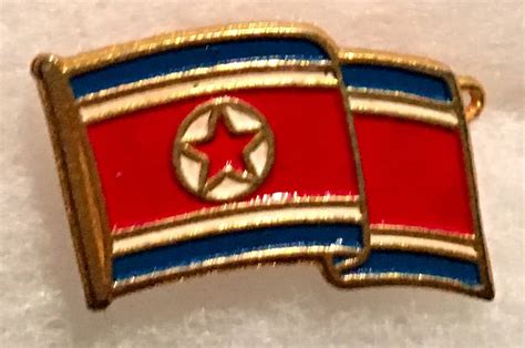North Korean Flag Pin Enemy Militaria
