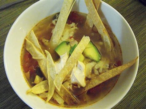 How do you make chicken tortilla soup in the slow cooker or crock pot? Crock pot Chicken Tortilla Soup (With images) | Chicken ...