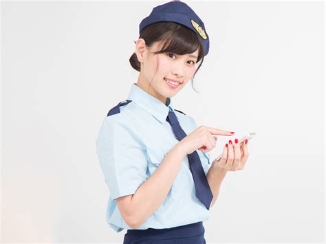 Female Japanese Officer Gets Pay Cut For Using Dating App To See