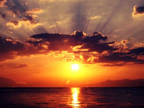 A Beautiful Sunset In Greece By Oofallenangelloo On Deviantart