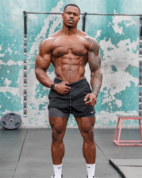 Natty Or Juicing The Truth About Simeon Panda S Muscles Muscles Monsters