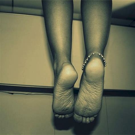 Malika Ayane S Feet