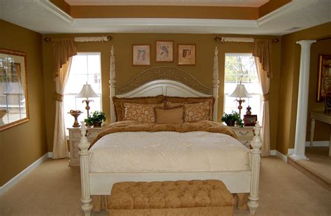 Use these tricks and tips to make your favorite room seem bigger than it really is. Small Master Bedroom Ideas for the Better Bedroom ...