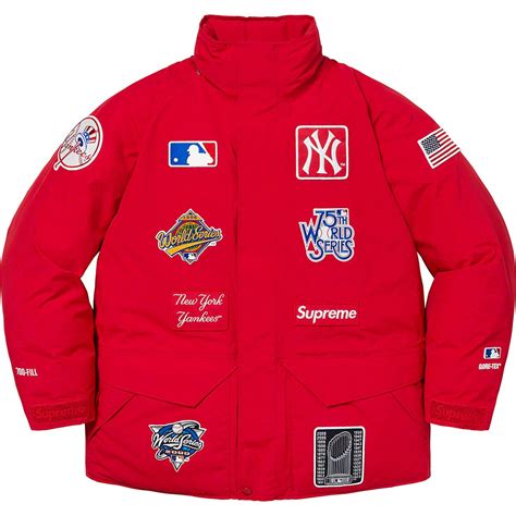Supreme New York Yankees Gore Tex 700 Fill Down Jacket Supreme