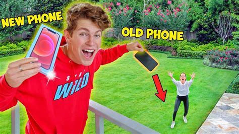 Breaking My Moms Phone Then Surprising Her With New Iphone 12 Youtube