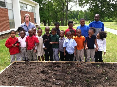 This web site will give you just a taste of the opportunities available to our students and the talented and dedicated staff. Sharing Our Guilford County School Gardens: Gillespie Park ...