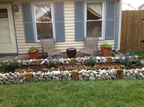 30 Front Porch Flower Bed Ideas Decoomo