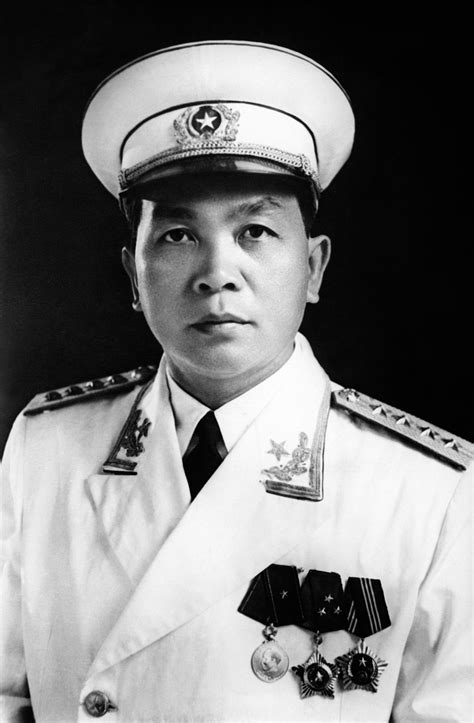 Le Général Giap Héros Du Vietnam Indépendant Nest Plus