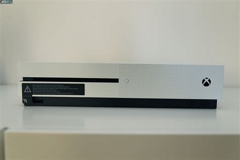 Xbox One Slim Unboxing Et Comparatif Avec La Première Xbox One