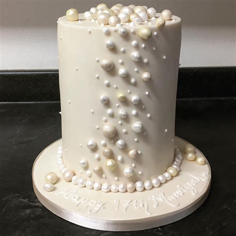 It can seem daunting or difficult due to its size but it is actually easy. Super tall pearl cake for lovely Mawiyahs 17th birthday # ...