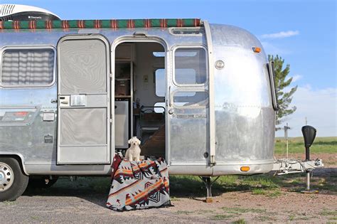 House Tour An Updated And Remodeled Airstream Trailer Apartment Therapy