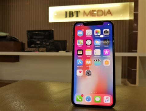 Iphone X Long Term Review Apple Brings Back Novelty