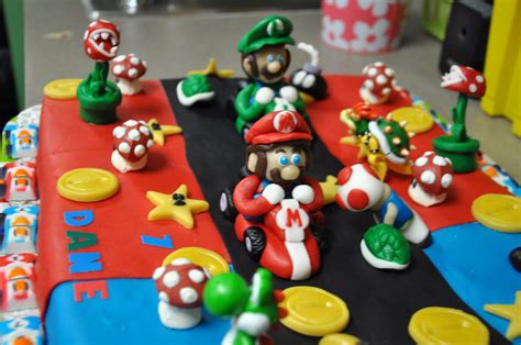 Now that you found a super mario cake pan you can find more party ideas for mario and luigi party ideas at our mario kart party ideas. Mario Kart Birthday Cake | This is the second Mario ...