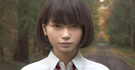 Everyones Talking About This Japanese Schoolgirl Can You Spot Why
