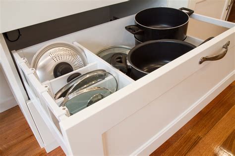 Traditional Kitchen With Deep Pot Drawers For Practical Storage