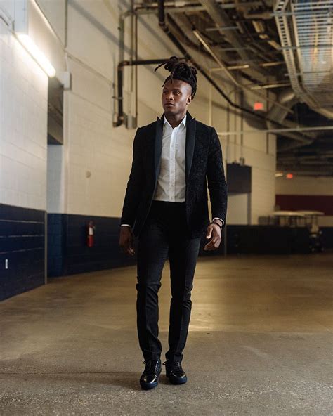 Festari offers a unique experience in designer men's clothing. Tunnel Style: Houston Texans WR DeAndre Hopkins in Etro ...