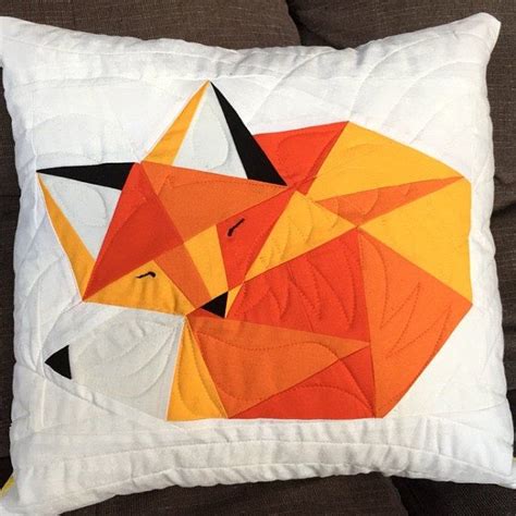 Sleeping Fox Paper Piecing Pattern 16 X 16 Quilt Etsy Paper Pieced