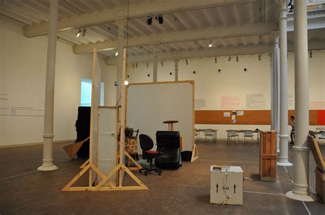 Imatges De Sala De Push And Pull A Furniture Comedy For Hans Hofmann
