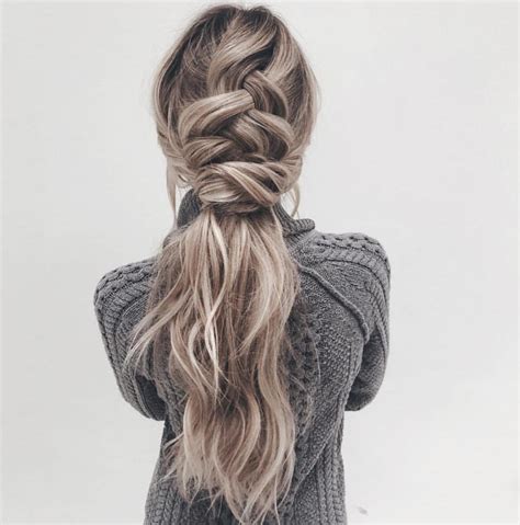 Long hair looks great in so many ways. 10 Trendiest Ponytail Hairstyles for Long Hair 2020 - Easy ...