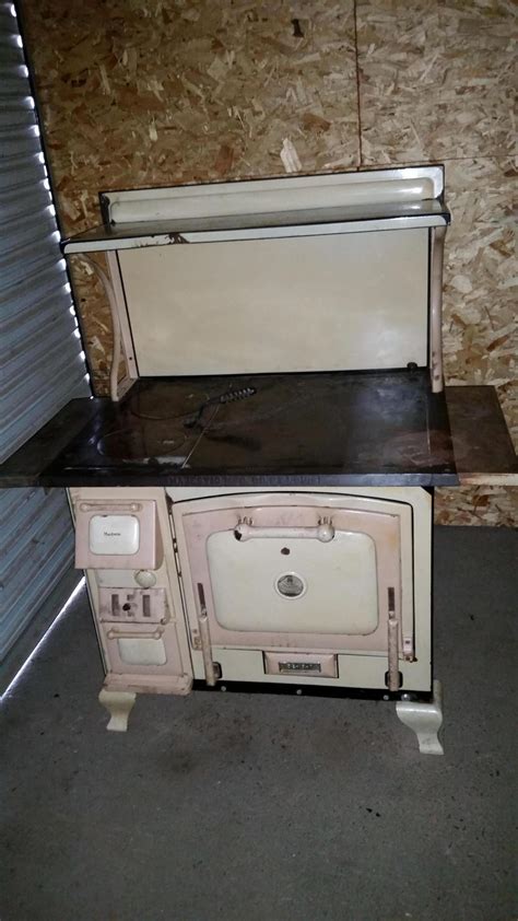 Antique Majestic Wood Stove Instappraisal