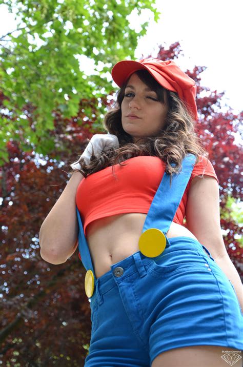 Super Mario Girl By Blueblackdiamond On Deviantart