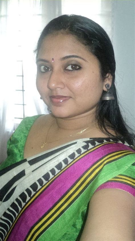 Indian Hot Aunty In Green Desi Beauty Indian Girls