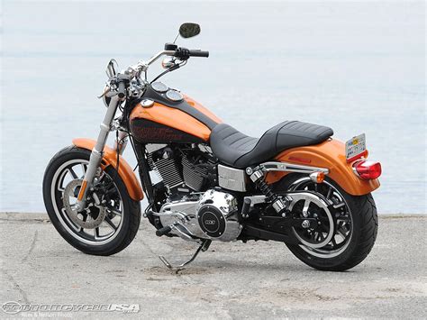 I've struggled with the cruiser thing for a long time. 2014 Harley-Davidson Dyna Low Rider - Moto.ZombDrive.COM