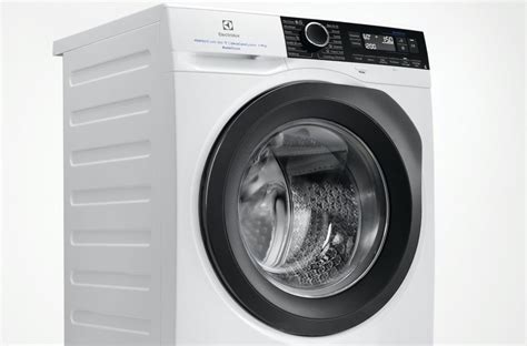 Electrolux Lavatrici Capi Puliti E Consumi D Acqua Ridotti Fino Al 96