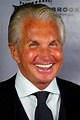 George Hamilton Still Here And Laughing! - Canyon News