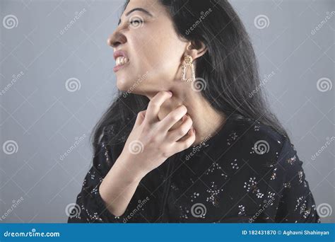 Woman Scratch Neck Stock Photo Image Of Allergic Itch 182431870