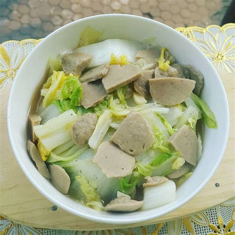 Resep simple membuat sayur bakso sawi. Resep Sayur Sawi Putih Bakso - Resep Sayur Kuah Bening ...