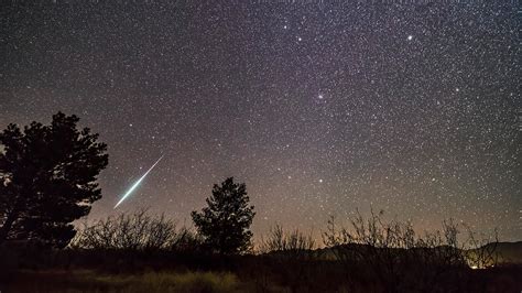 Geminid Meteor Shower Peaks December 13 14 Heres How To See It Ecowatch