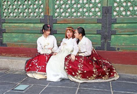 Gyeongbokgung Palace In Seoul South Korea Editorial Stock Image Image Of Girls Dressed