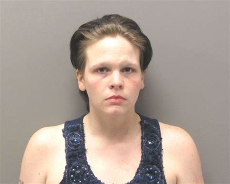 Arkansas Mother Accused Of Leaving 2 Young Children In Car While Inside