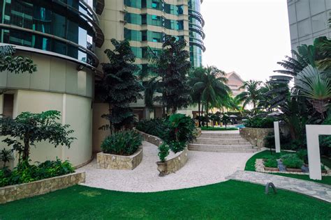 Jalan alor is minutes away. Pullman Hotel, Kuala Lumpur — SeriGreen Garden & Landscape