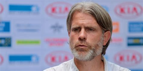 Fc barcelona vernoemt stadion jeugdcomplex naar cruijff. Trainer | FC Aarau