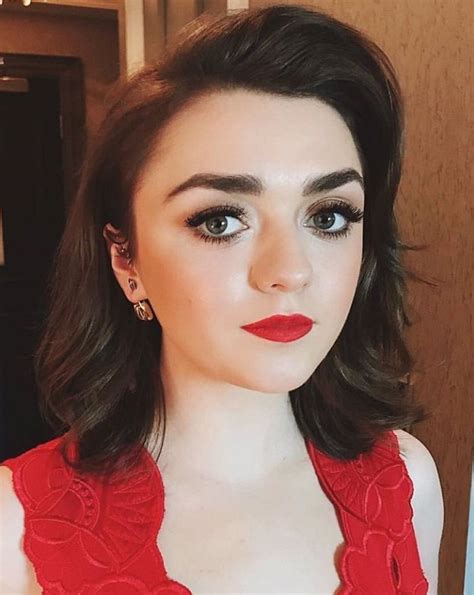 20 Nejkrásnějších Fotek Maisie Williams Arya Stark Z Hry O Trůny Je V