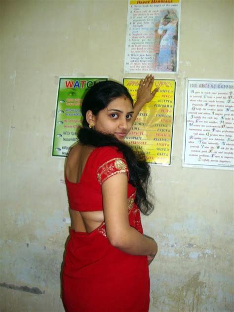 Hot Kerala Girls Saree Modeling Stills ‹ Spicy South Indian Models Saree Photos 9 — Hottest