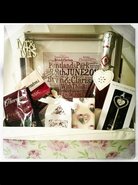Wedding Hamper Facebook Heart Hampers And Ts Corporate Holiday