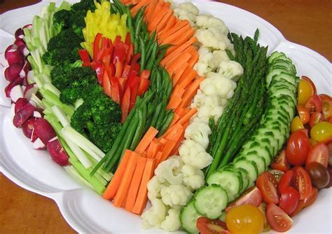 Making Crudites By Martha Stewart Vegetable Platter Veggie Platters Veggie Tray