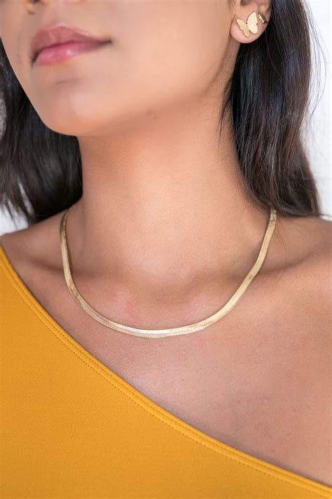 Vital Pieces Of Lumps On Neck Healthy Medicine Tips Silver Chain
