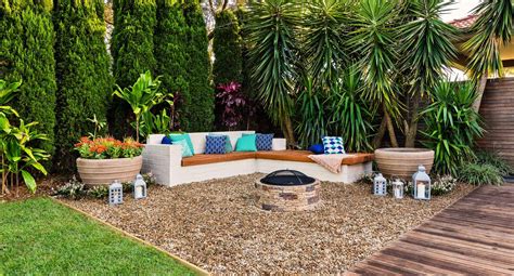 The perfect southern garden starts with a feeling. Image result for sunken seating fountain | Backyard ...
